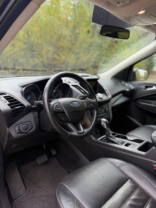 продам Ford Escape