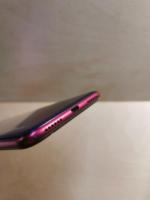 Huawei Y7 2019  3/32 Gb Jak nowy