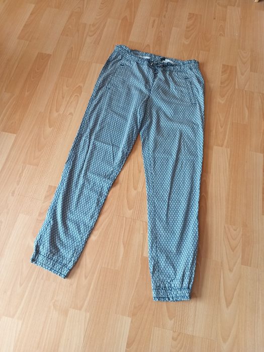 Spodnie damskie na gumce L 40 stan idealny