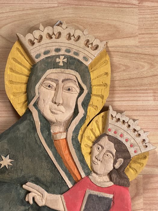 Płaskorzeżba  Matka Boska z Dzieciątkiem JozefatAndrzej Pasternak 2013