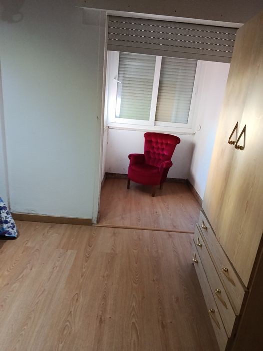 Alugo quarto no Borel por 2 meses