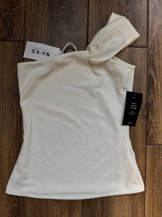 Стильний топ NA-KD