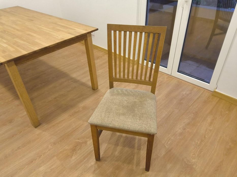 Mesa de jantar madeira c/ 6 cadeiras