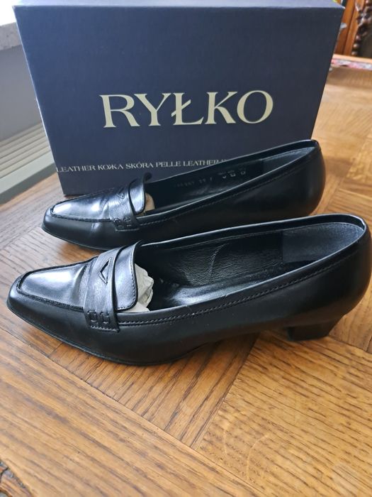 Czółenka damskie,czarne, rozmiar 39, Ryłko