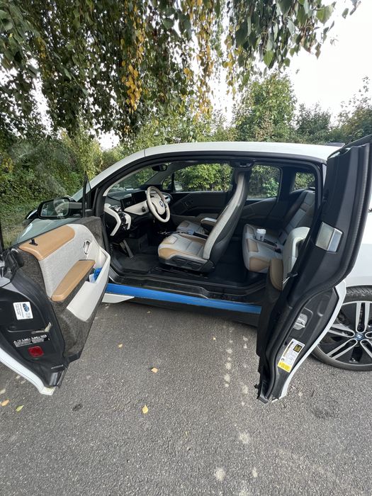 BMW i3 (REX) електричний (гібридний)
