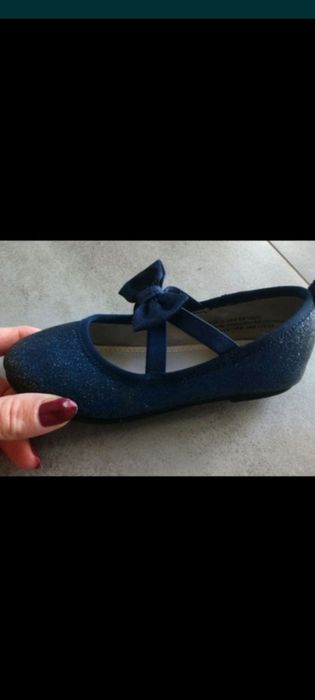 Piękne granatowe balerinki