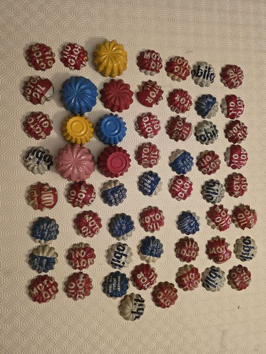 Brinquedo antigo: concha em chapa