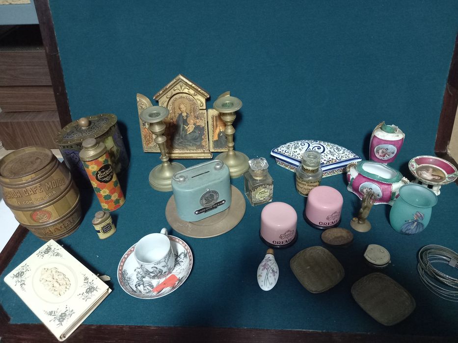 Latas antigas/ outros