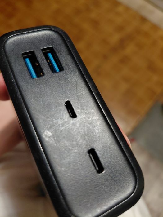 Павербанк Універсальна мобільна батарея Qilive 30000 mAh