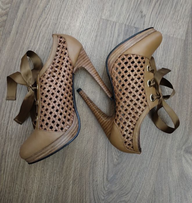 Туфлі на підборах Monroe р.39