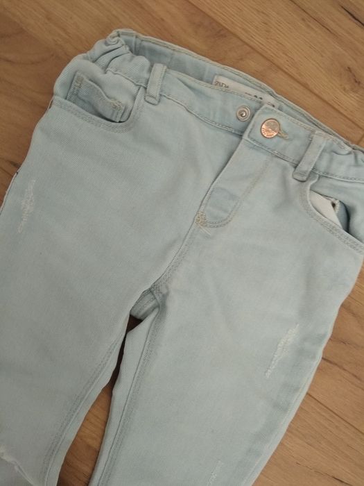 Spodnie jeansowe dla dziewczynki Zara 98