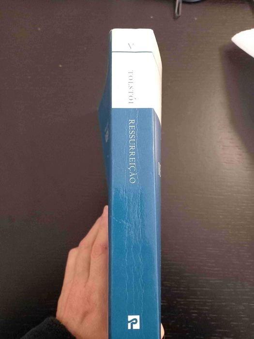 Os Cossacos e Ressurreição de Lev Tolstoi - 2 livros