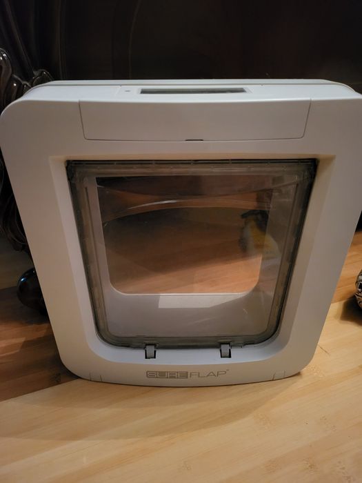 Автоматическая дверь для животных