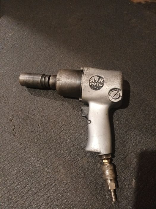Продам ударний пневмогайковерт Топ-тул