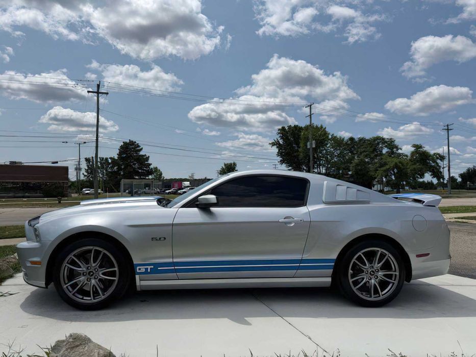 Ford Mustang      2014