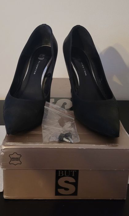 Eleganckie czarne czółenka Lasocki