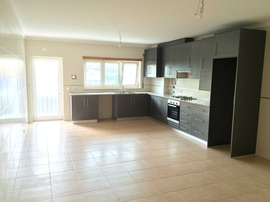 Apartamento T3 como novo situado 10min Coimbra