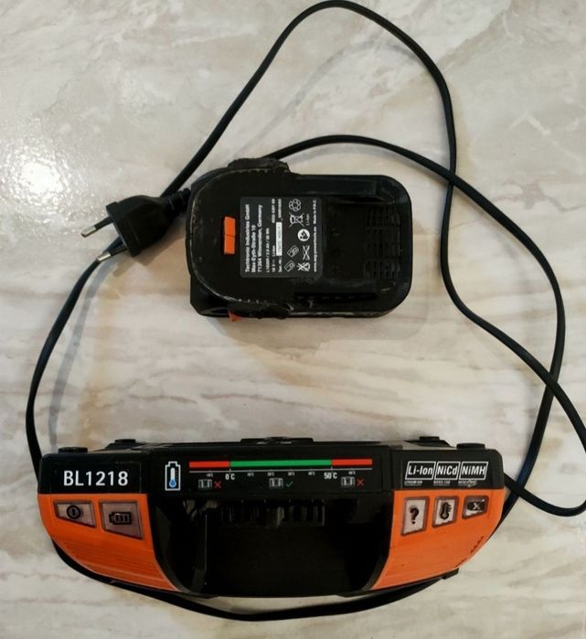Ładowara akumulatorowa AEG BL1218 + bateria 2.0 Ah 18V