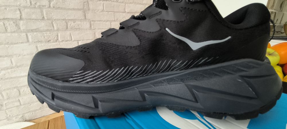 Hoka novas com caixa original