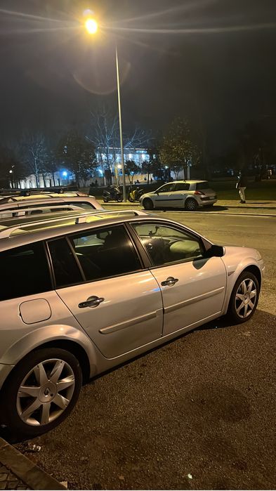 Vendo megane 2008 com junta queimada