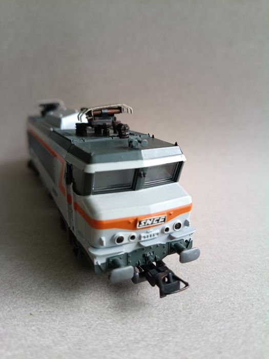Locomotiva eléctrica Roco BB 7201 SNCF >>2600 CP H0 1/87
