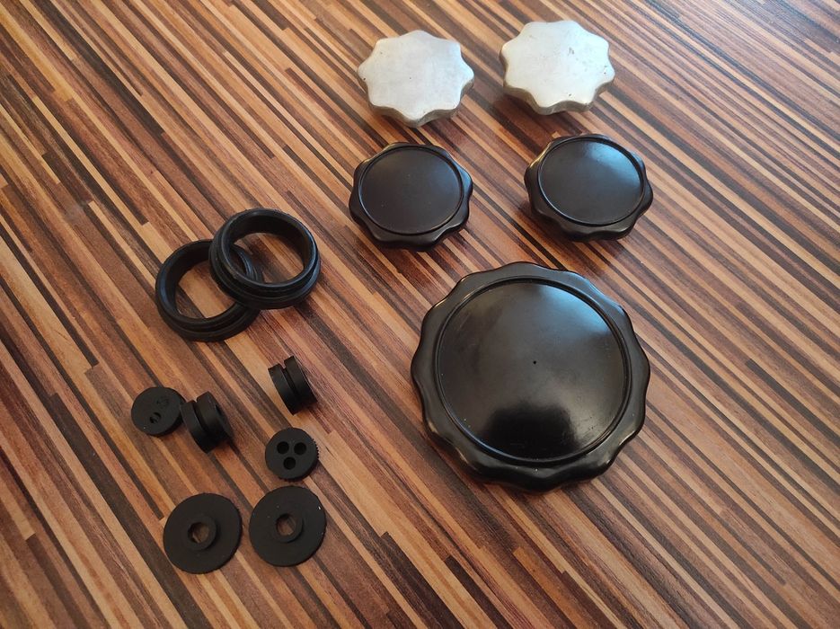 Dekielek osłona na łożysko koł × 4 szt Chromowane Dniepr Ural M72 K750