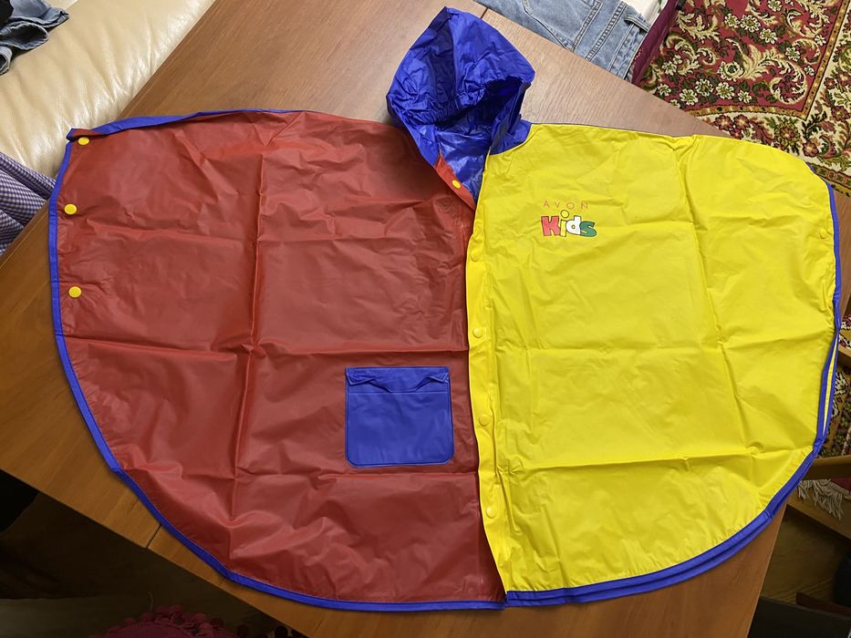 Детский плащ