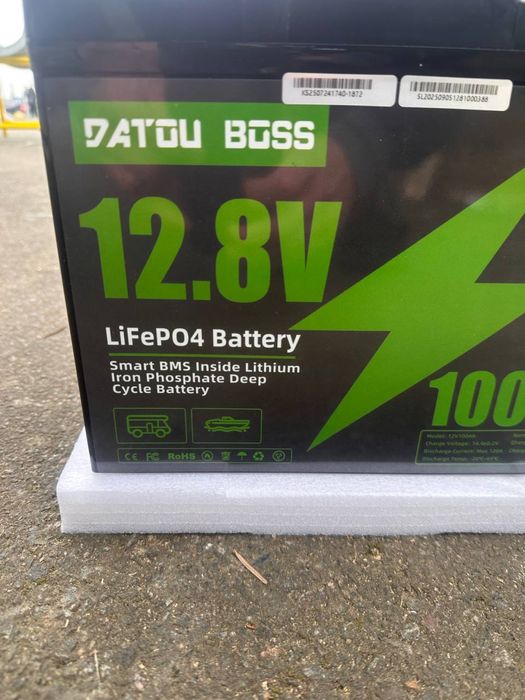 Акумулятор літій-залізо-фосфатний DatouBoss 12V 100Ah з BMS вага 10кг