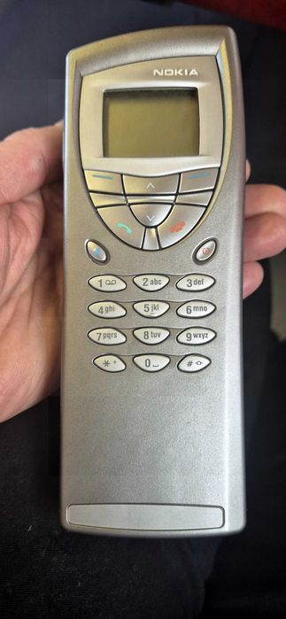Klasyk telefonii komórkowej NOKIA 9210