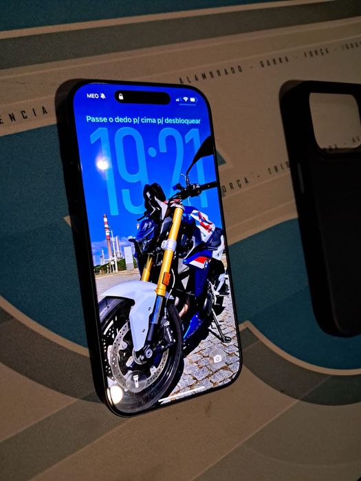 Iphone 17 pro 256GB  + Apple Watch SE 3 44mm