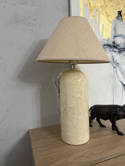 Lampa z marmuru westwing