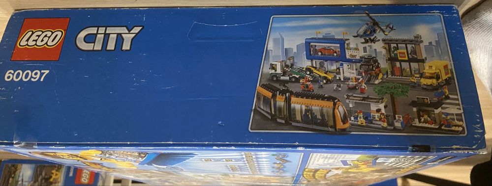 LEGO City 60097 Plac Miejski