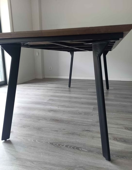 Mesa de sala reforçada