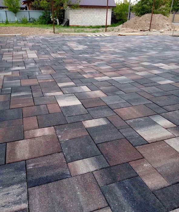 Продаж та укладання бруківки