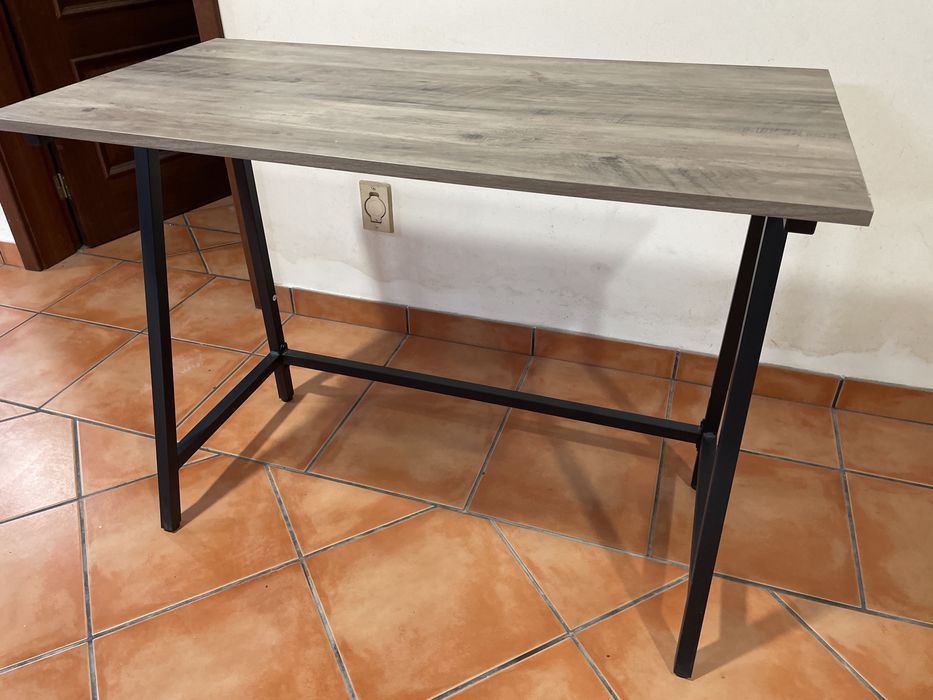 Mesa secretária moderna