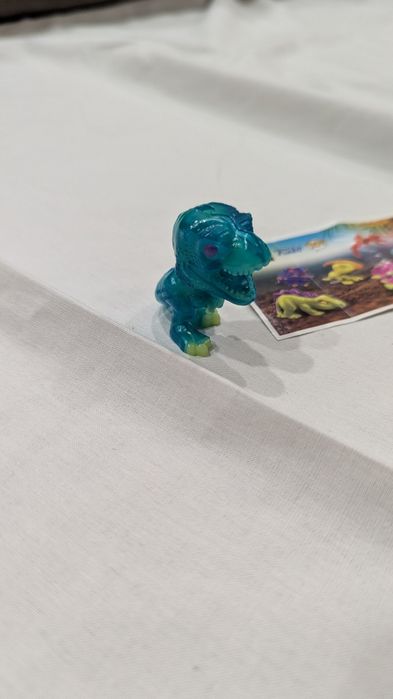 Кіндер Джой Jurassic Park тиранозавр Рекс