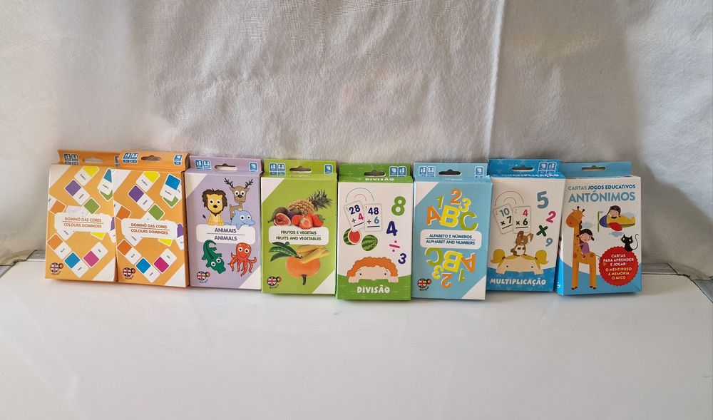 Jogos infantis- cartas de Dominós Bilingue