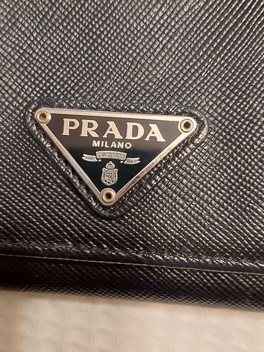 Carteira da Prada Preta. Nova sem etiqueta.