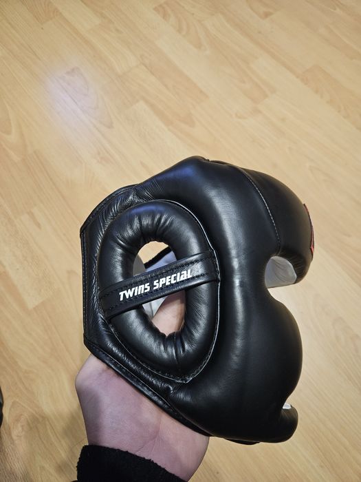 Шкіряний шолом Twins