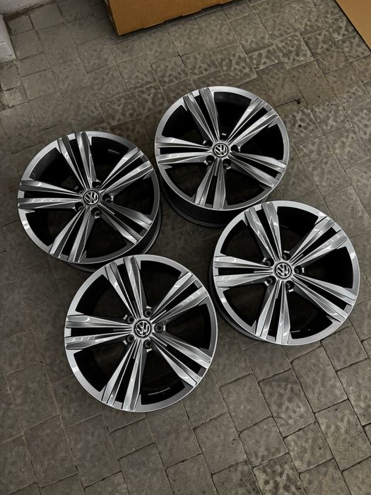R-19 Оригінал Volkswagen TOUAREG R-LINE,комплект дисків SEBRING для VW Таурек