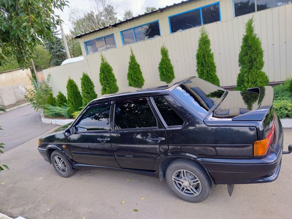 Продам  автомобіль ВАЗ 2115