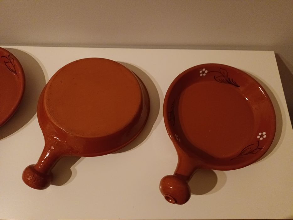 Four Clay Plates435477213537914883