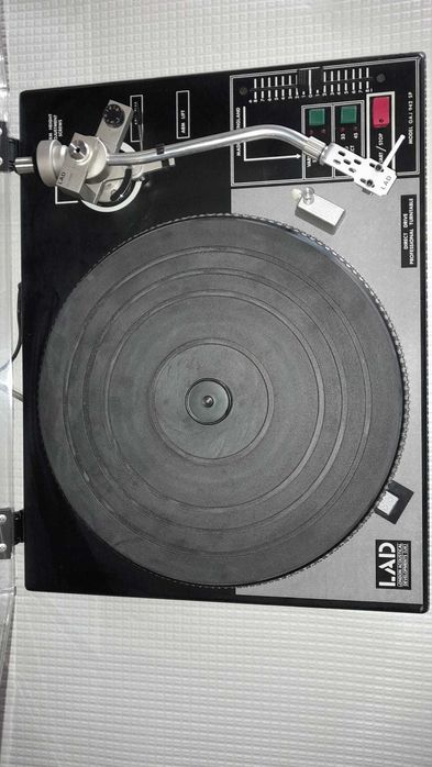 Professional Sound System (500W Amplifier + Turntable + Light Sequencer + 8 Projectors + 4 Speakers, 500W Each)63824737735681121