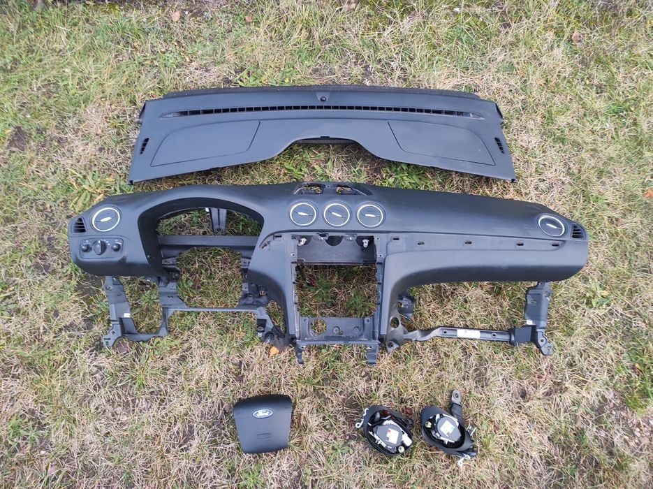 Konsola pulpit Ford Galaxy MK3 S-max poduszki pasy pulpit czarny