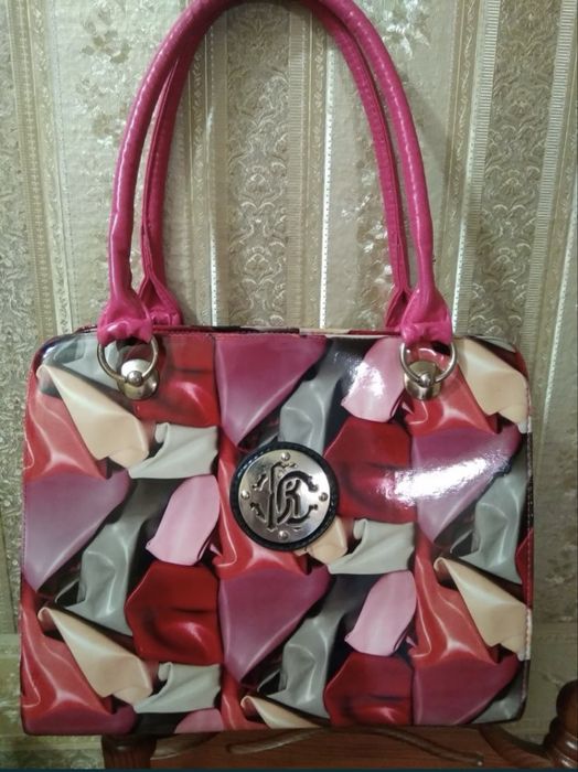 Женская сумка красивая