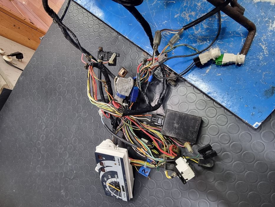 Двигун Сузукі лец 2