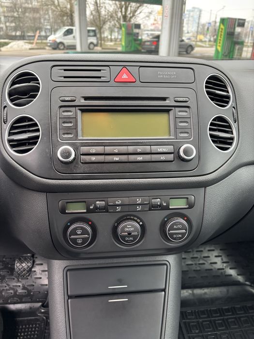 Volkswagen golf plus 1.6л