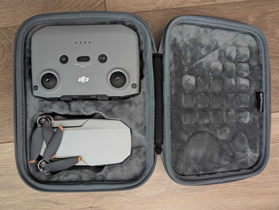Dron DJI Mini 2 + Etui