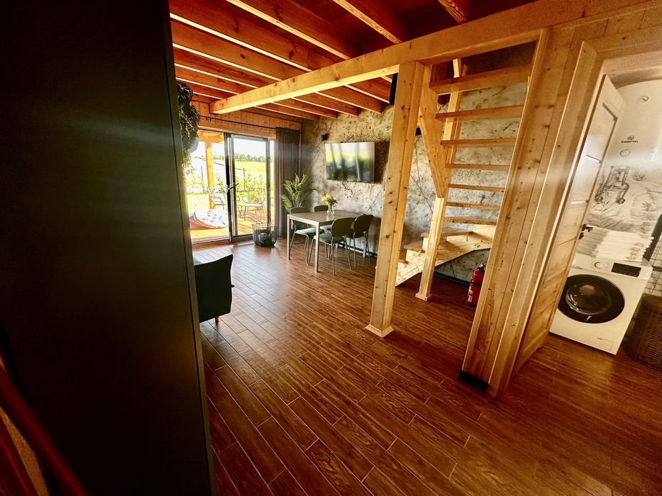 Stodoła Janusz z balią nad jeziorem