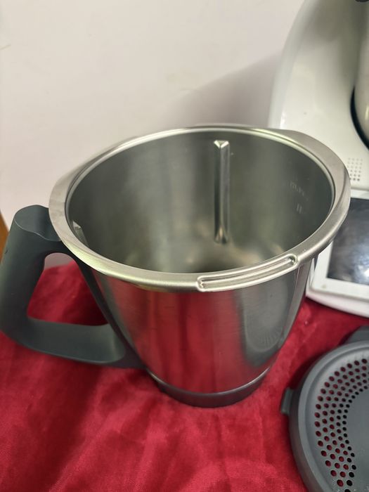 Bimby Tm6 (Semi Nova) + Copo extra Bimby (Opcional)